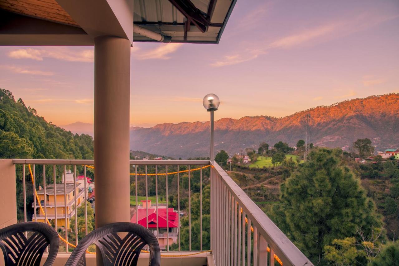Terrace Retreat Bed and Breakfast Kasauli Zewnętrze zdjęcie